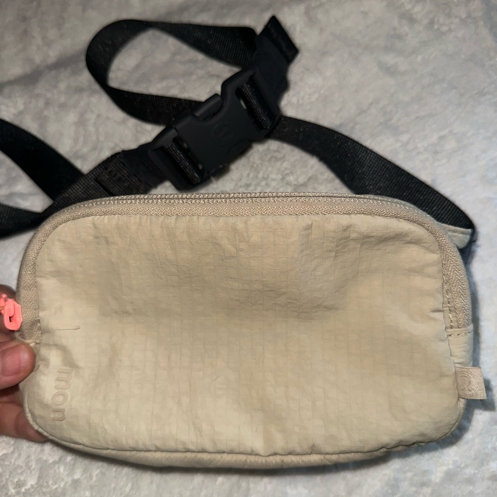 Lululemon mini bag